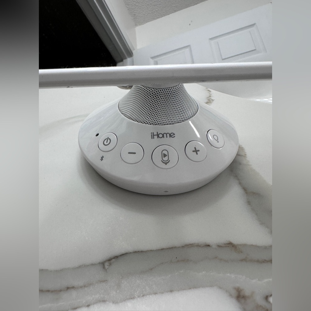 iHome White Lighted Makeup Mirror with Bluetooth - Picture 7 of 7